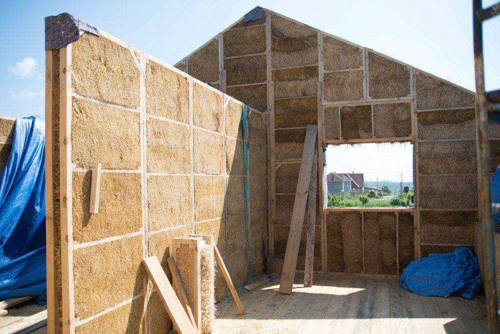 Из чего лучше строить дом: обзор популярных материалов Кирпич, блоки, дерево и панели Достоинства и недостатки строительных материалов, технические характеристики