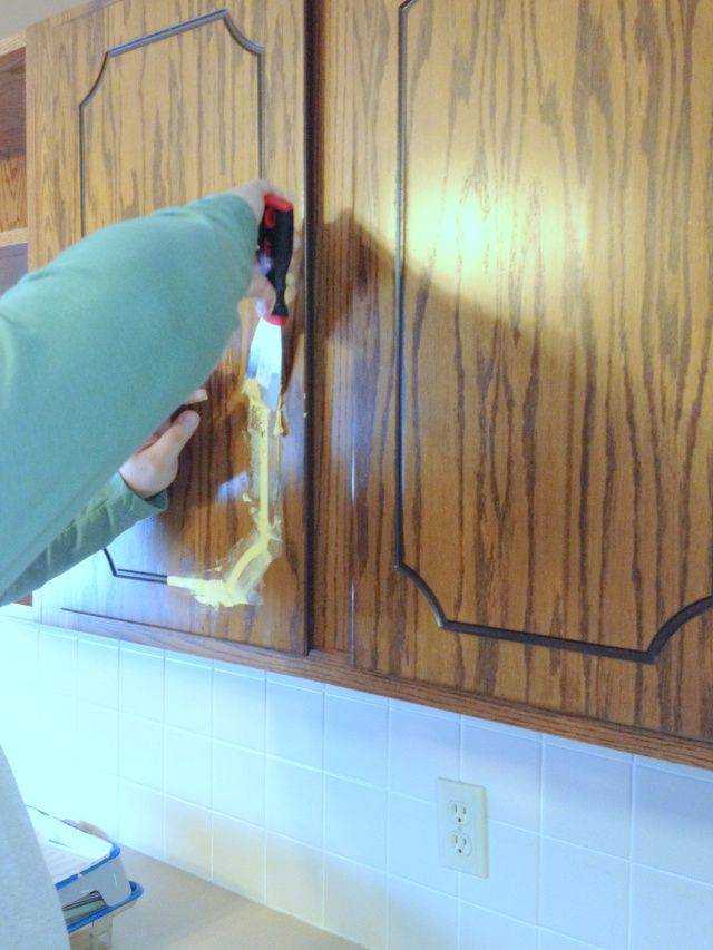 Как перекрасить кухонный гарнитур своими руками, покраска мебели в другой цвет