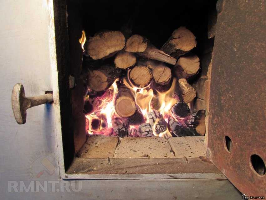 Как топить печь, чтобы расходовать меньше дров Особенности укладки, растопки и поддержания горения Правила экономного расхода дров