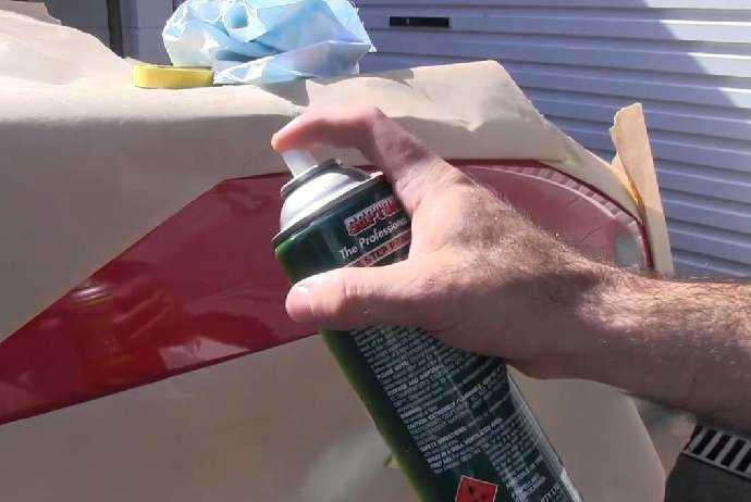 Как удалить пятна от краски с лакированной поверхности