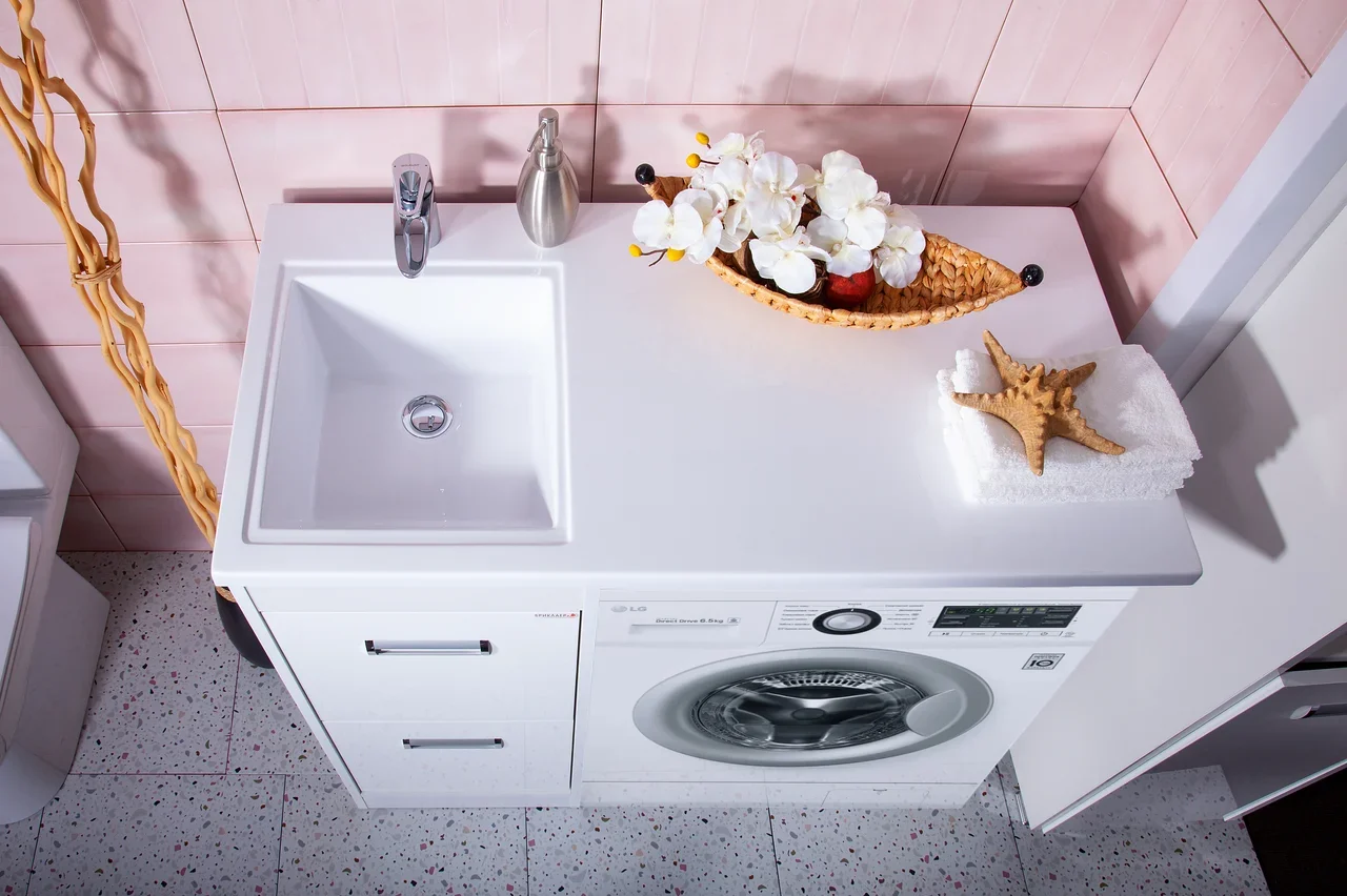 Плюсы и минусы раковины над стиральной машиной (27 фото в интерьере)