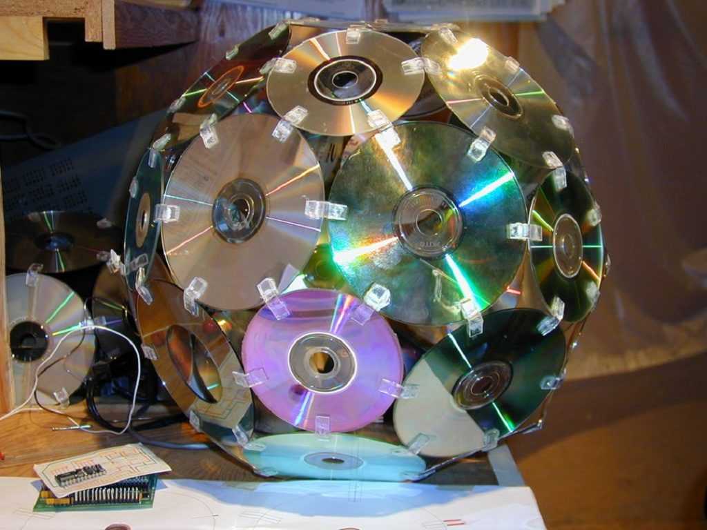 Диски. поделки из cd дисков