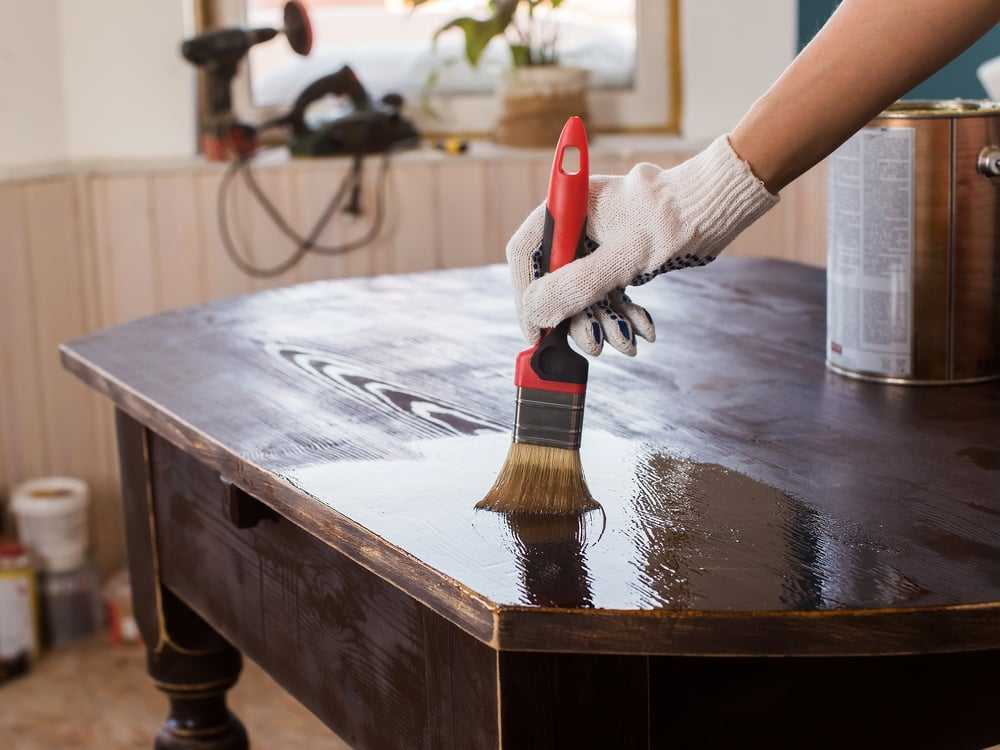 Как покрасить стол, каким лаком покрыть деревянный стол, как покрасить столешницу из дерева своими руками