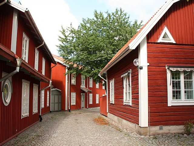 Чудеса из норвегии: как покрасить дом глиной и известью