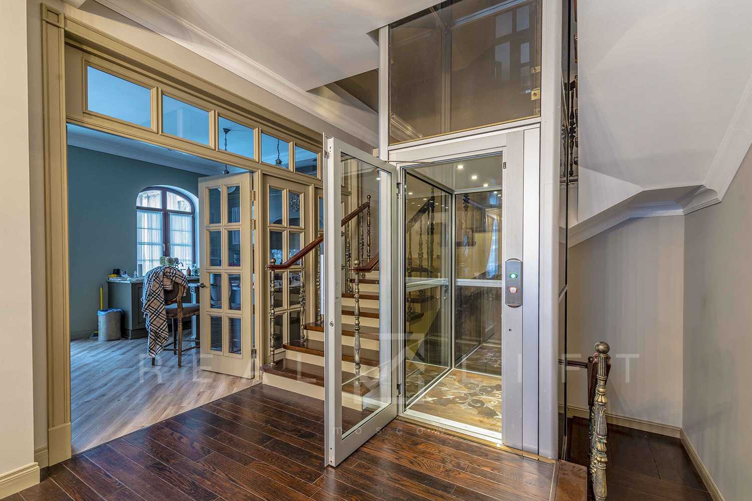 Как устроить лифт в частном доме: идеи для реального воплощения