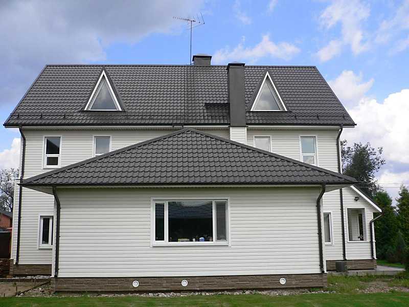 Сочетание цветов фасада и крыши – коричневый цвет | roofshield
